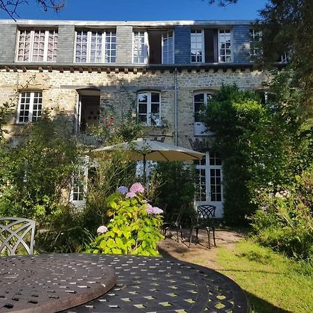 Hotel Manoir Du Tertre Au Coeur De La Foret De Broceliande Paimpont Exteriér fotografie